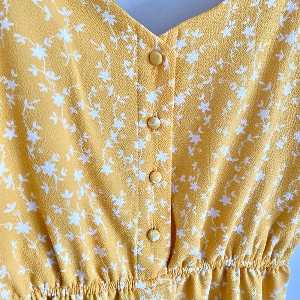BB Dakota Steve Madden Yellow Crepe Flutter Sleeve Dress Size Small - Picture 2 of 6